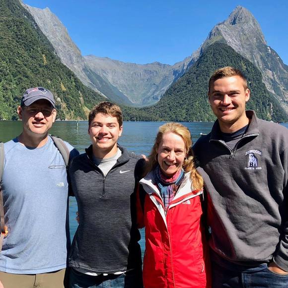 Meet your Posher, Kate - Picture 1 of 1